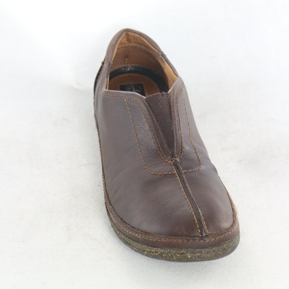 Clarks Artisan Brown Slip On Split Toe Loafers - image 2